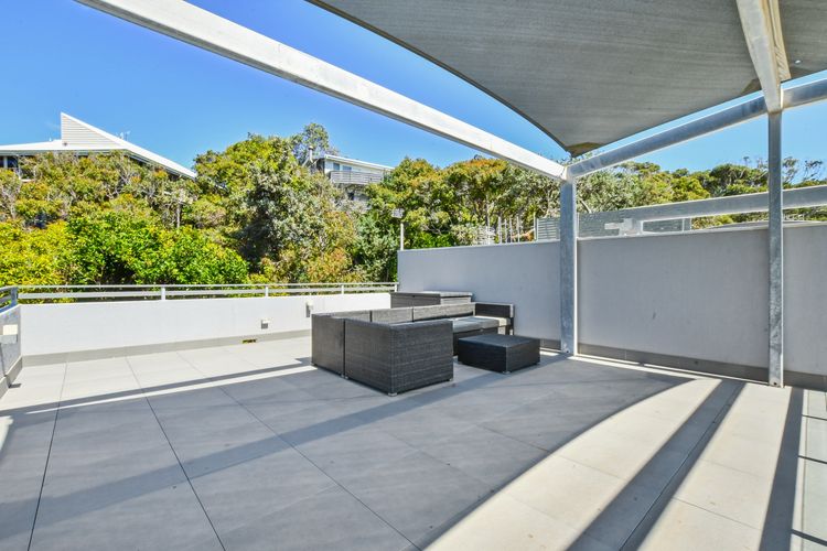 Rooftop Lounge