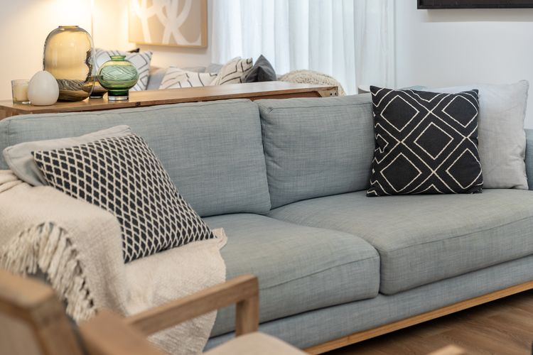 Lounge Detail