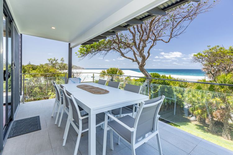 Balcony/Outdoor Dining