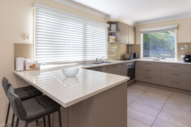 Kitchen with Breakfast Bar