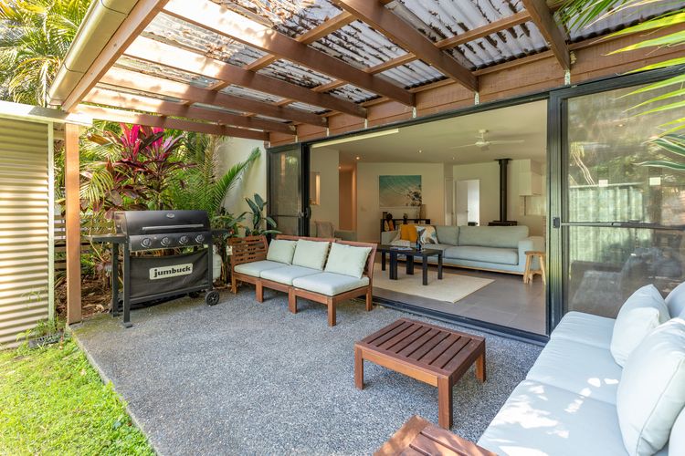 Covered Outdoor Lounge Area with BBQ