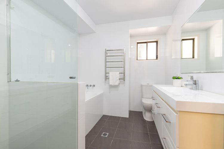 Bath room - 2