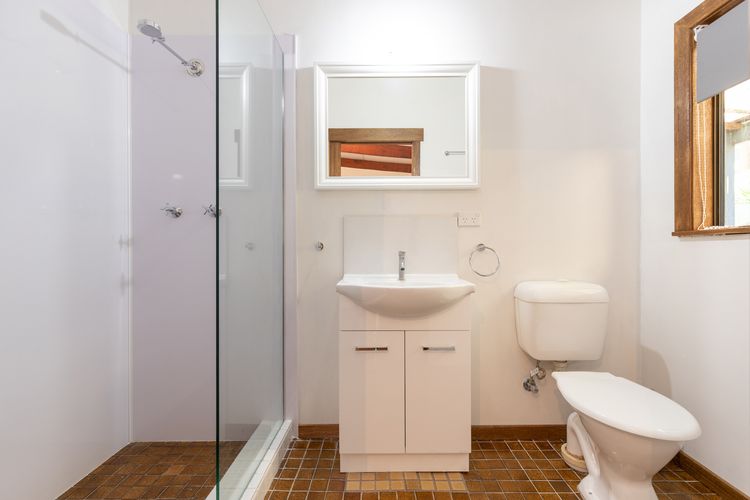 Bath room - 2