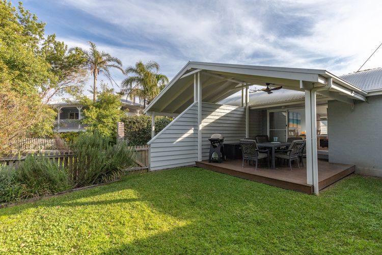 4 Harrow Drive