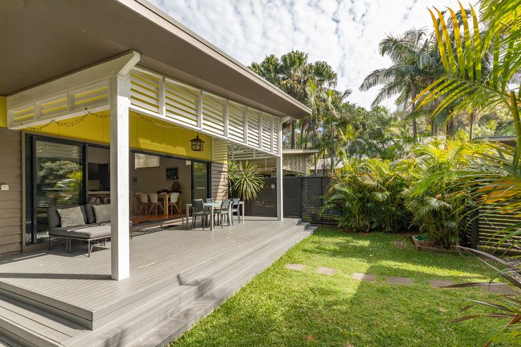 Covered Deck with Outdoor Dining