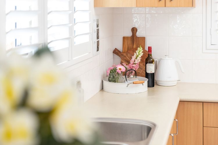 Fresh Kitchen Bench