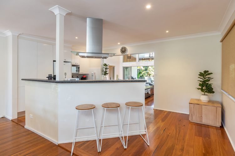 Kitchen island