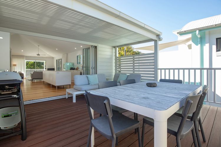 Covered Deck with Outdoor Dining Area