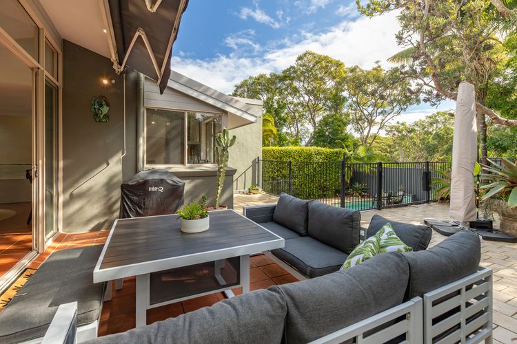 Patio Lounge