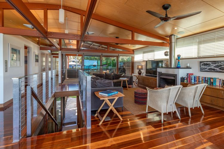 Open Lounge