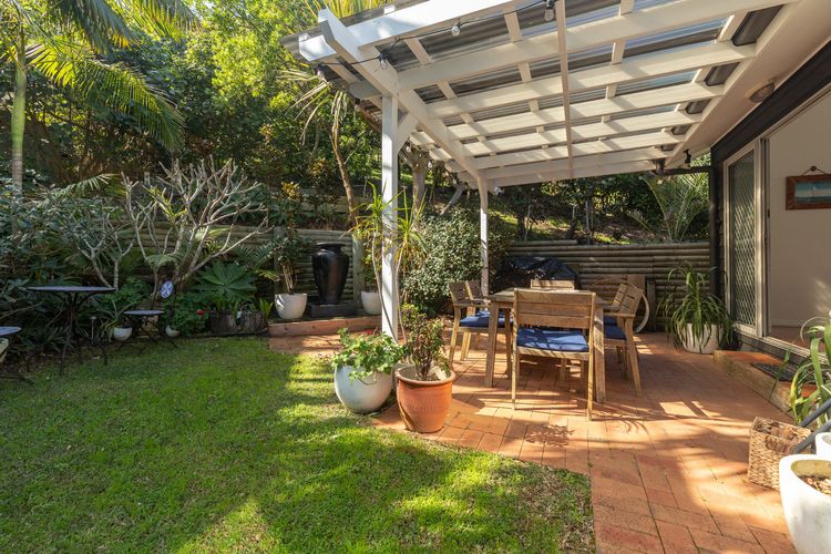 Garden Dining Spot