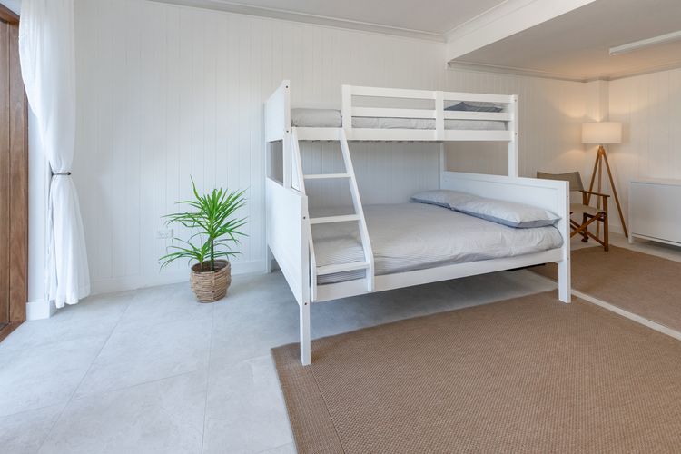 Bedroom 3 Detail