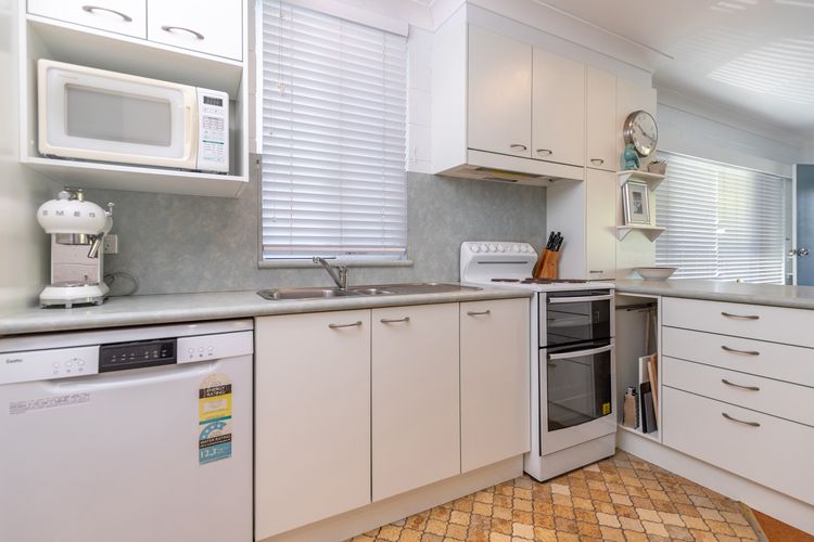 Blueys Beach Villa Manyana 26