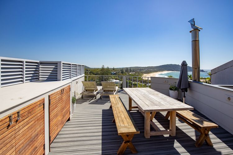 Open-Plan Balcony/Dining
