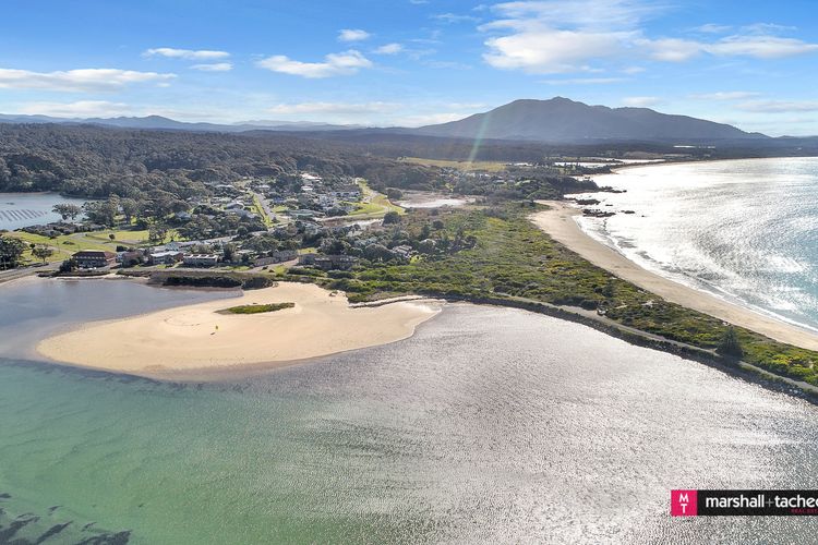 ABERDEEN 1: 112 Lamont Street -Views, great for boats