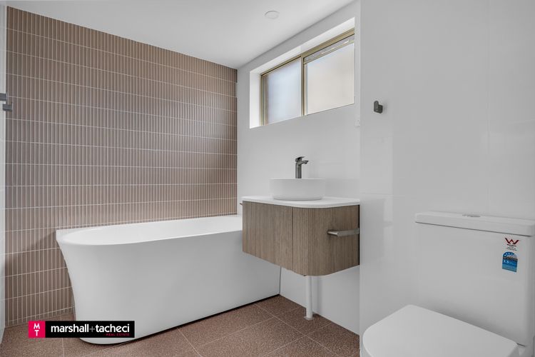 Wapengo Street 5, Unit 3