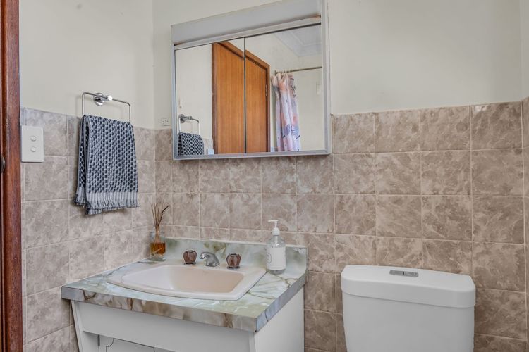 Marina Views: 51 Murrah Street