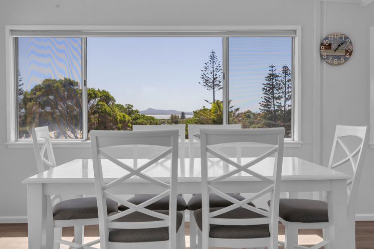 Marina Views: 51 Murrah Street