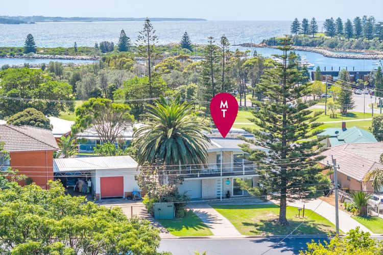 Marina Views: 51 Murrah Street