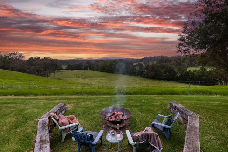 IVY HILL: 1795 Tathra Bermagui Road, Wapengo