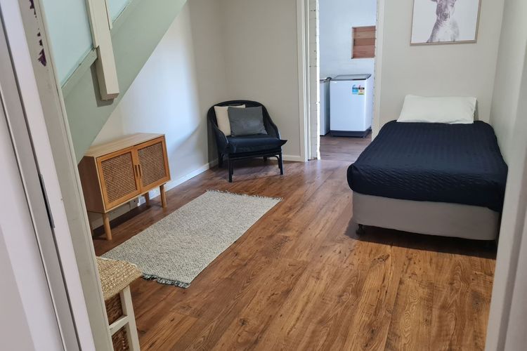 BLUE PACIFIC HOLIDAY HOME: 73 Murrah Street