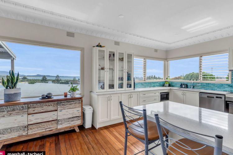 BLUE PACIFIC HOLIDAY HOME: 73 Murrah Street