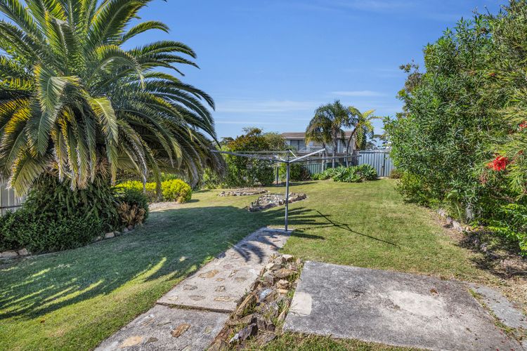 SEA GAZZA – Welsh Street, 12