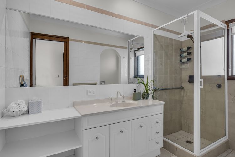 SEA GAZZA – Welsh Street, 12