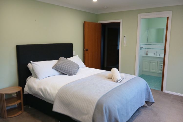 Lamont House Bermagui – Lamont Street 104