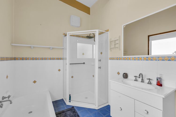 Lamont House Bermagui – Lamont Street 104