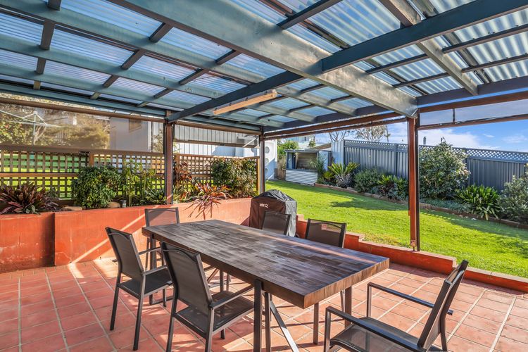 Lamont House Bermagui – Lamont Street 104