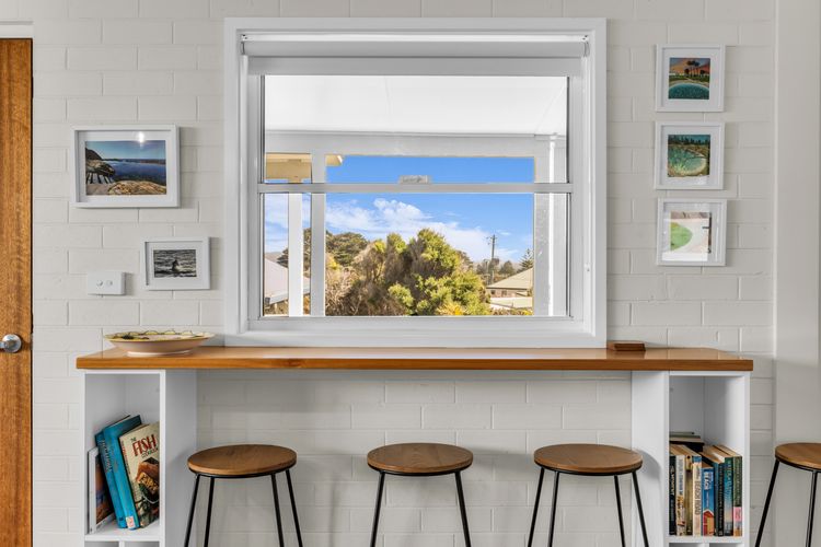 Blue Pool Hideaway – Scenic Drive 7
