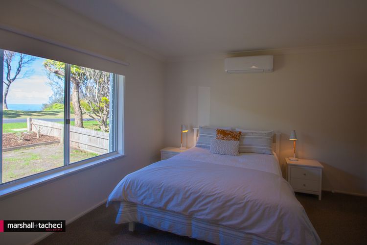 Blue Pool Hideaway: 7 Scenic Drive Bermagui