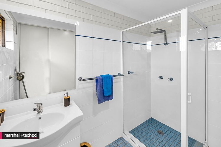 BERMAGUI RIVER VIEW – Unit 1/1 Lindo Street 3 bdrm Villa