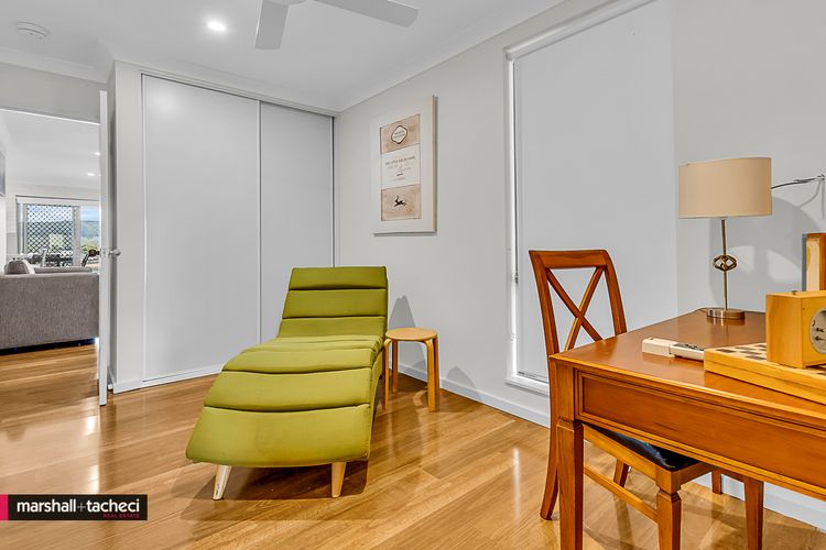 BERMAGUI RIVER VIEW – Unit 1/1 Lindo Street 3 bdrm Villa