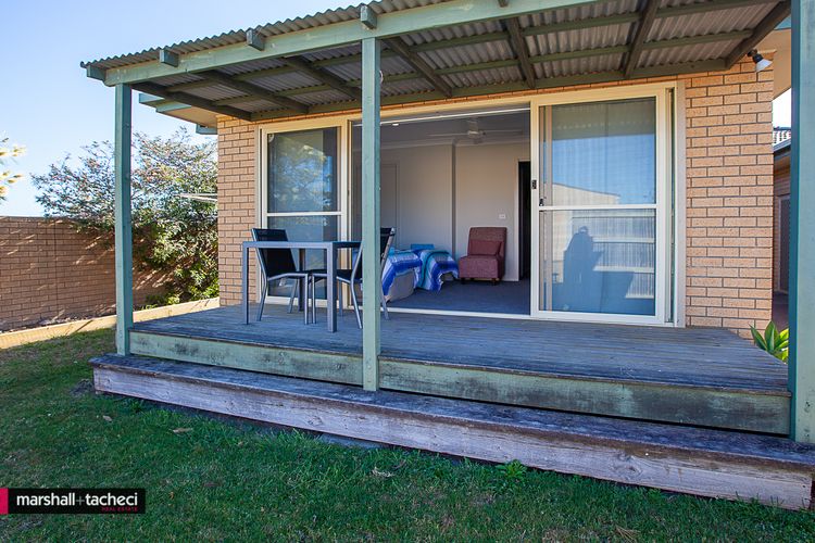 BERMAGUI RIVER VIEW – Unit 1/1 Lindo Street 3 bdrm Villa