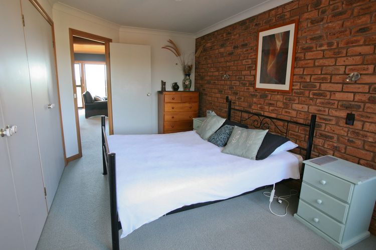 BREAKWATER 1 – 1 Narira Street-  Beachfront Bermagui