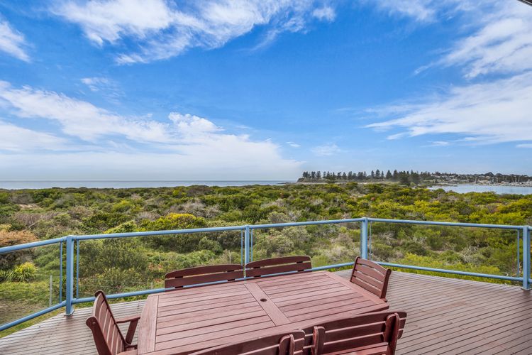 Breakwater 4 – Narira Street 1
