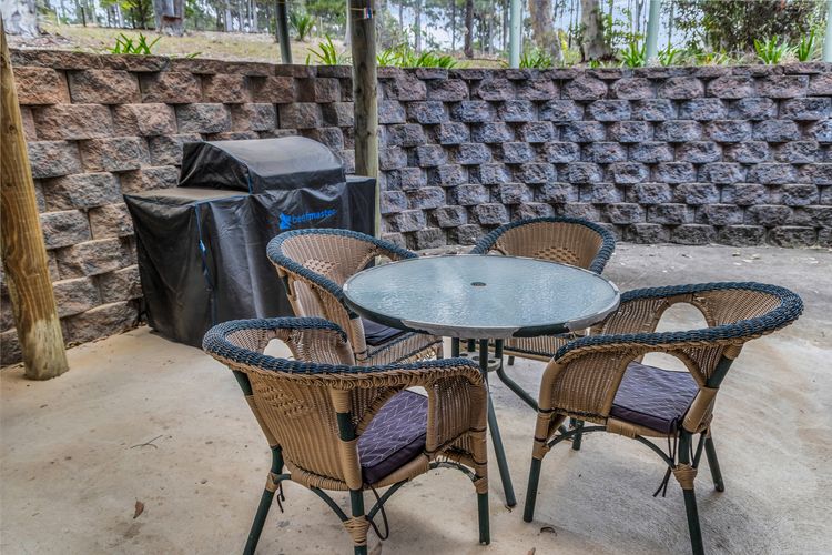 Bush & Beach Retreat – Amaroo Avenue 7