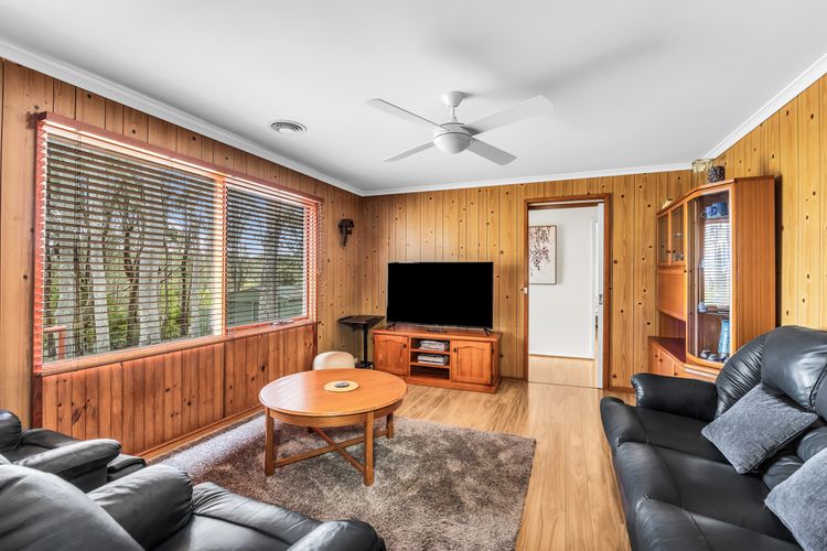 Bush & Beach Retreat – Amaroo Avenue 7