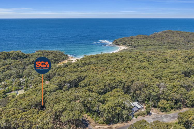 Bush & Beach Retreat – Amaroo Avenue 7