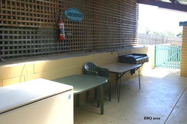 ABERDEEN 2 – 112 Lamont Street- Across from river,