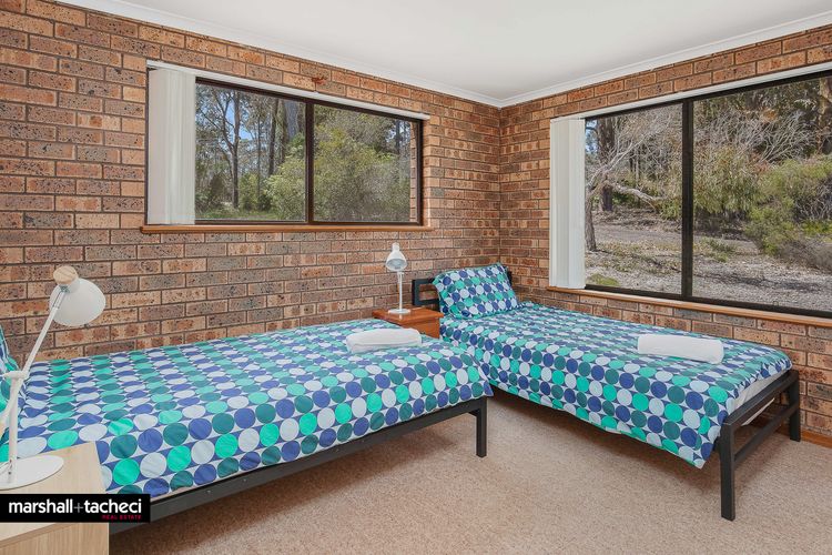 CUTTAGEE BEACH COTTAGE 1