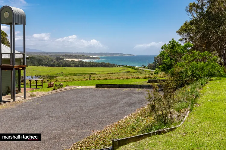 CUTTAGEE BEACH COTTAGE 2