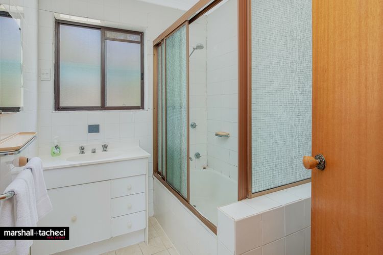 CUTTAGEE BEACH COTTAGE 3