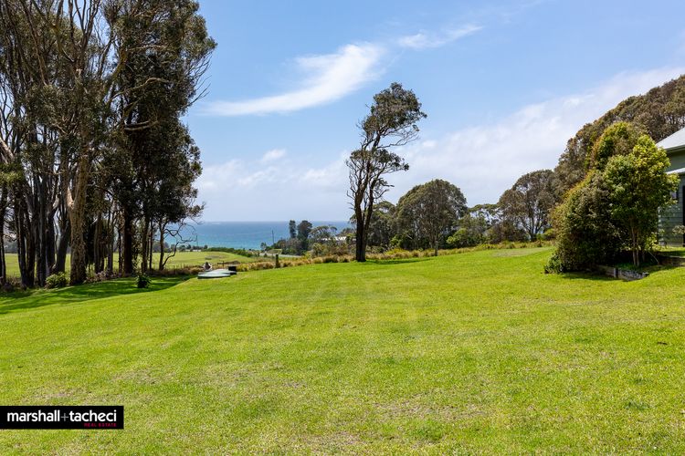 CUTTAGEE BEACH COTTAGE 5