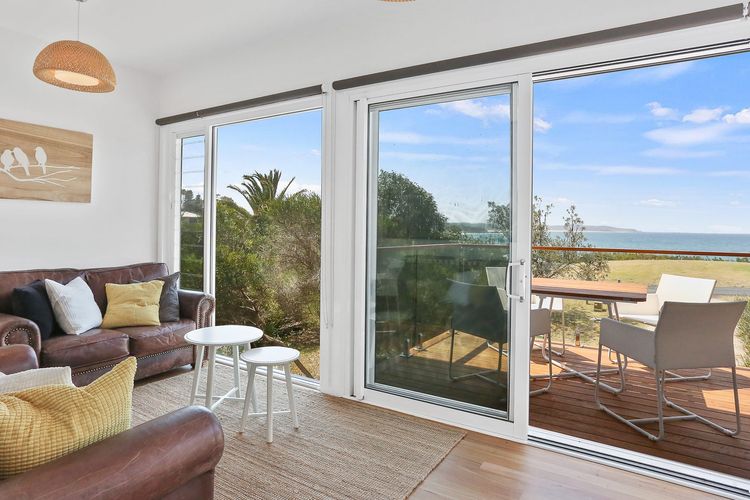 CUTTAGEE VIEWS: 22 Cuttagee Beach Rd- Luxury, ocean, beach front