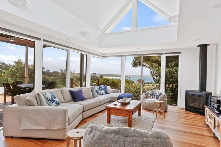 CUTTAGEE VIEWS: 22 Cuttagee Beach Rd- Luxury, ocean, beach front