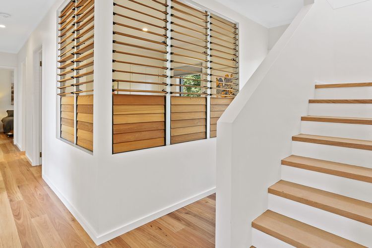 CUTTAGEE VIEWS: 22 Cuttagee Beach Rd- Luxury, ocean, beach front