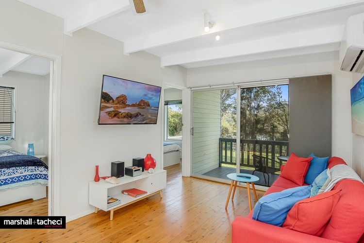 EIGHT ON THE LAKE: 8 Fairhaven Point Way- Lakefront